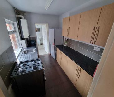 3 Bed Student Accommodation - Photo 2