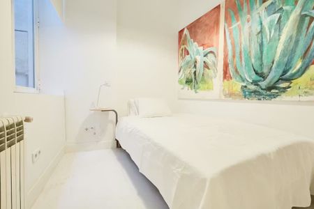 Calle del Molino de Viento, Madrid, Community of Madrid 28004 - Foto 3