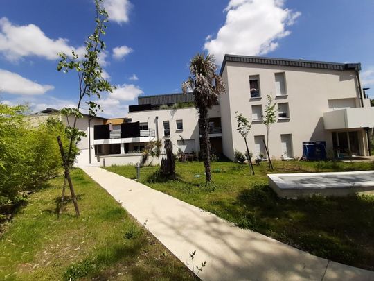 Location Appartement 1 pièce 28m² COLOMIERS 31770 - Photo 1