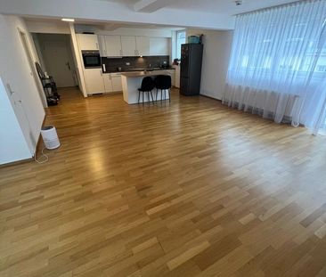 Familienfreundliches 3 Zimmer Wohnung 84 m2 mit Küche in Köln Mülhe... - Photo 1