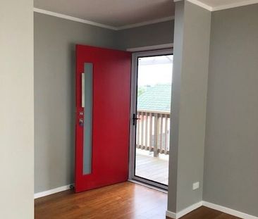 Family Home - Photo 6