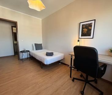 Rua de Damião de Góis, Porto, Braga 4050-221 - Photo 1