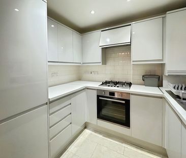 Two-Bedrooms Maisonette - Photo 5