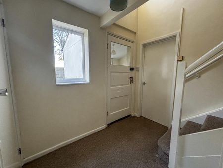 3 bedroom detached house to rent - Photo 2