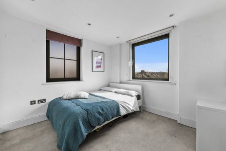 2 bedroom flat to rent, - Photo 2