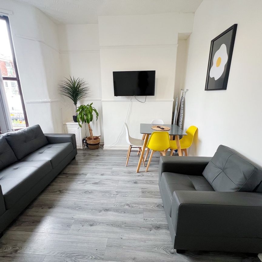 Room in a Shared House, Chirkdale Street, L4 - Photo 1