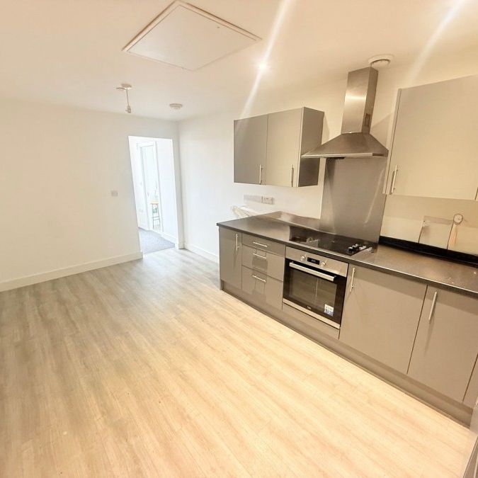 Newton Road, Yeovil, Somerset - Photo 1