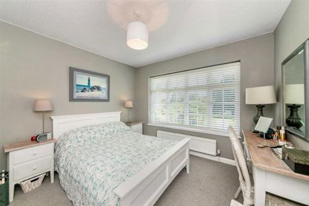 3 bedroom bungalow to rent - Photo 3