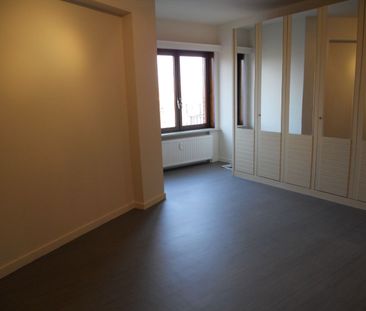 Heel ruim appartement met mooi zicht op de Grote Markt van Blankenb... - Photo 3