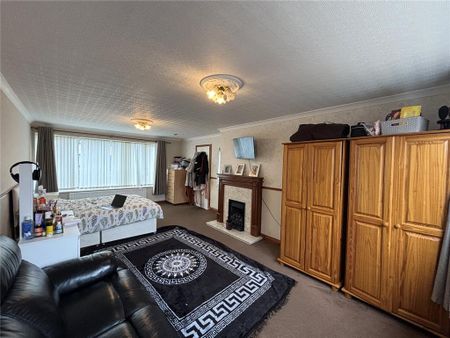 3 bedroom terraced house to rent - Photo 3