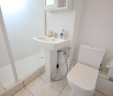 Mortimer House, Deneway, Heaton Norris, Stockport, SK4 2HU - Photo 6