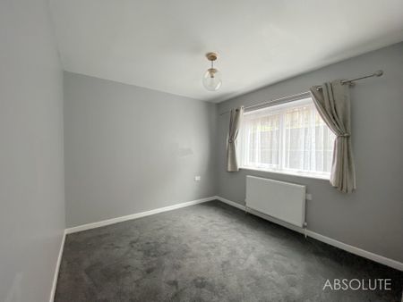 2 bed apartment to rent in Grange Road, Torquay, TQ1 - Photo 4