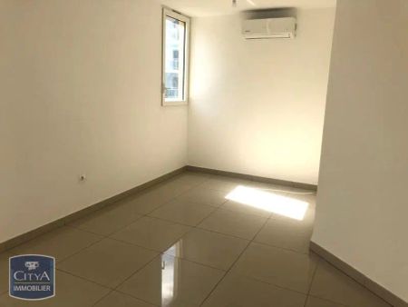 Appartement à louer 3 pièces 69m² - Photo 3