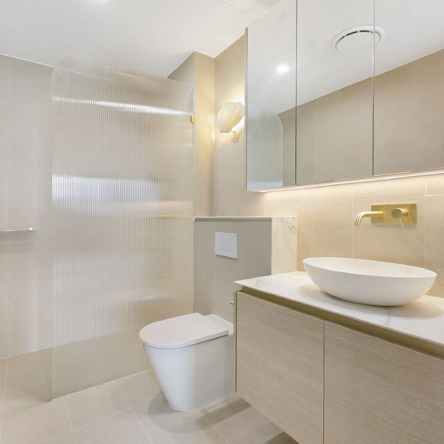 Now Leasing – Studio Apartment in Prime Southport Location - Photo 1