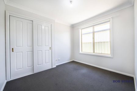 Beautifully maintained home is Keswick Estate - Photo 4