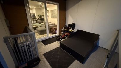 1 Bedroom + Den / Jr 2 Bedroom - Photo 4