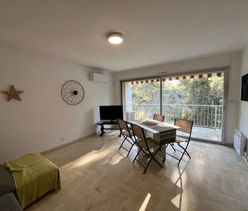 Location Appartement 2 pièces 38m² BANDOL 83150 - Photo 3