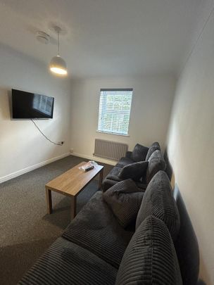 4 bedroom house to rent - Photo 1