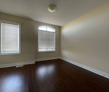 For Lease - 263 Sarah Cline Drive, Oakville, Ontario - Photo 3