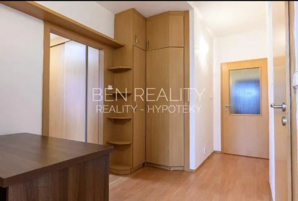 Pronájem byt 3+1 Zlín Větrná - Photo 1