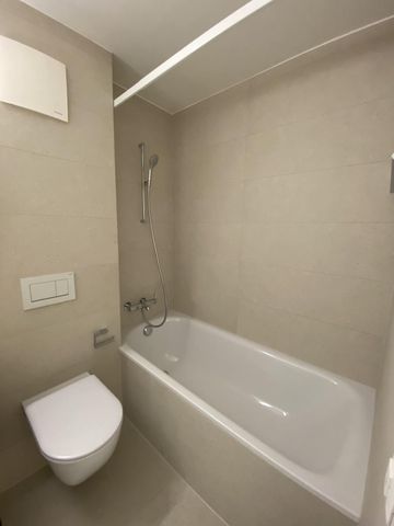 Moderne 2.5-Zimmer-Wohnung mit Balkon - Photo 5