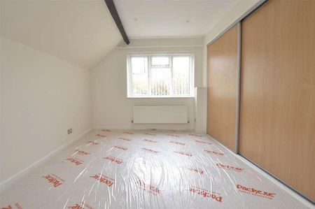 Market Street, Nailsworth, Stroud, Gloucestershire, GL6 - Photo 2