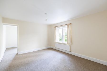 2 Bed House - Photo 2