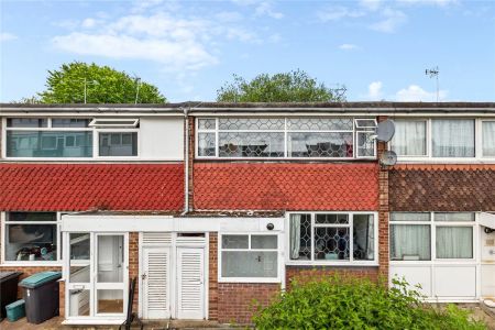 4 bedroom house in Hornsey - Photo 5