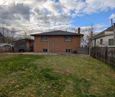 For Lease - 242 Millen Road, Hamilton, Ontario - Photo 2