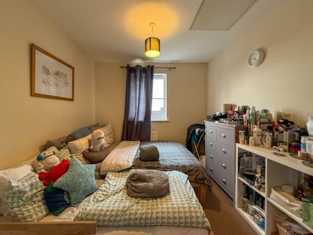 Mallard Close, Bristol - Photo 4