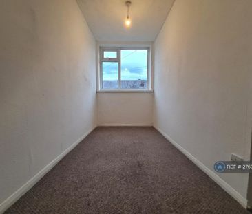 3 bedroom terraced house to rent - Photo 6