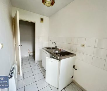 Location Appartement 2 pièces 42m² VIERZON 18100 - Photo 4