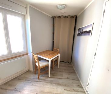 Location Appartement 1 pièce 16m² ROMANS SUR ISERE 26100 - Photo 1