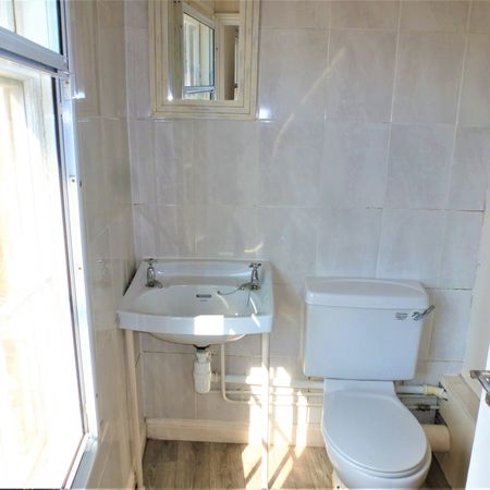 15-17 Market Place, Spalding, Long Sutton - Photo 4