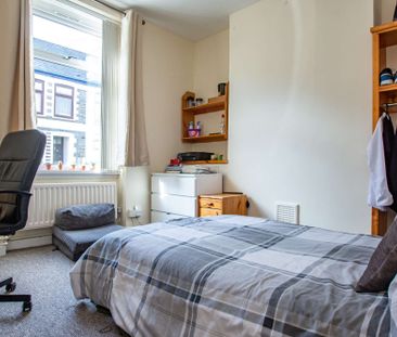 Great 6 bedroom house for busy students - Photo 2