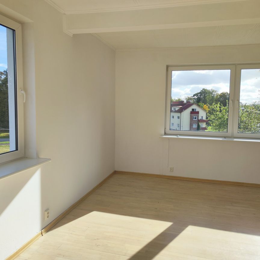 Rödakorsgatan, Tyringe - Photo 1