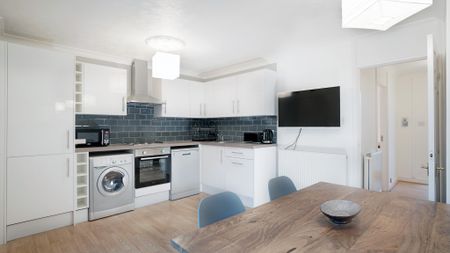 Gough Walk – Room 3 - Photo 4