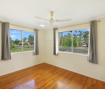 3 Bedroom Family Home! - Photo 3