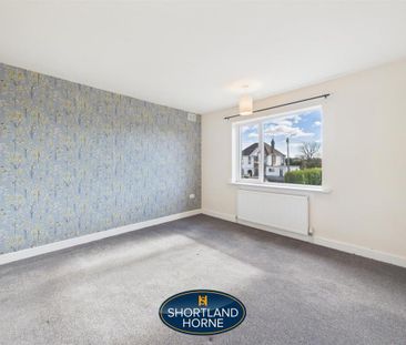 4 bedroom detached house to rent - Photo 2