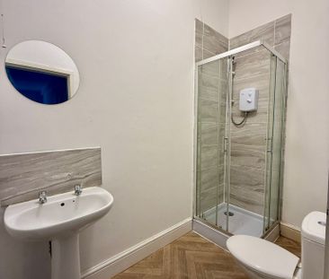 Aigburth Road, Garston, Liverpool, L17 - Photo 3