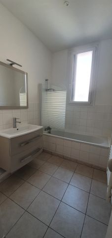 Location Appartement 2 pièces 59m² BASTIA 20200 - Photo 4