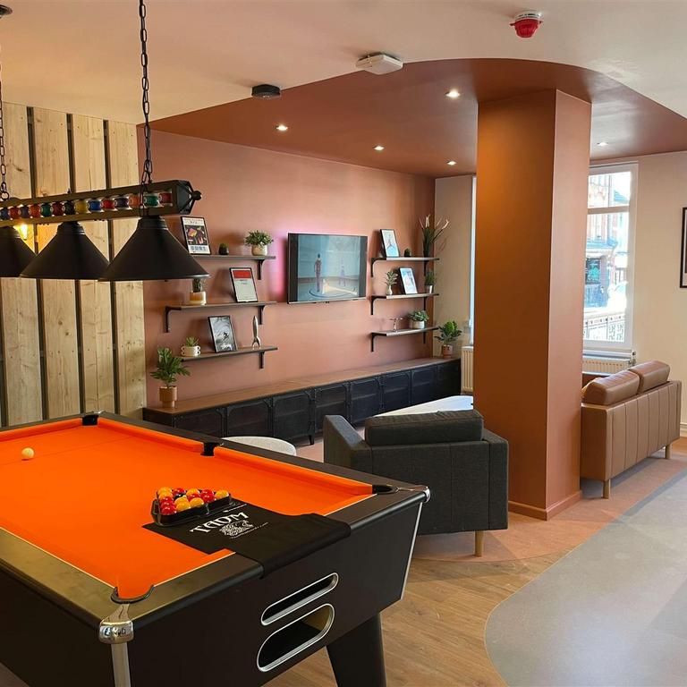 1 bedroom in a flat share to rent - Photo 1