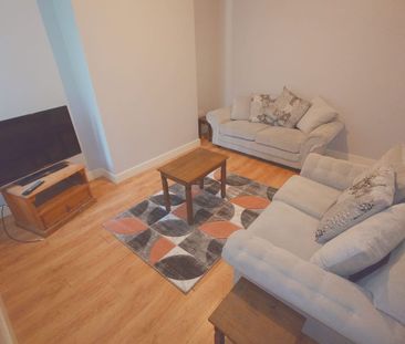 Brae St, Kensington. - Photo 2