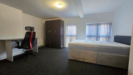 3 bedroom maisonette to rent - Photo 5