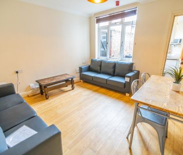 18 Gordon Street - Photo 2