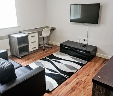 Studio to rent - Photo 1