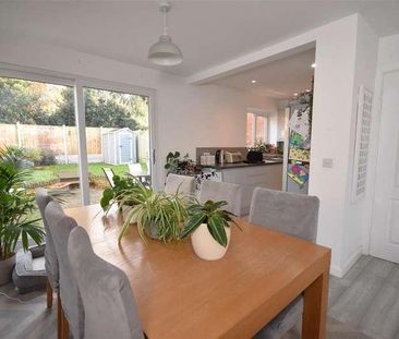 Warwick Close, Neston, CH64 - Photo 6
