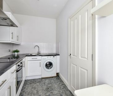 London Road, High Wycombe, Buckinghamshire,HP11 - Photo 1