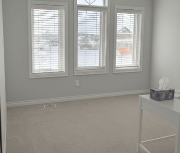 For Lease - 24 Treetops Boulevard, New Tecumseth, Ontario - Photo 3