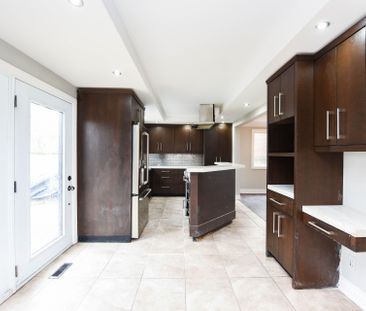 For Lease - 4205A Longmoor Drive, Burlington, Ontario - Photo 2